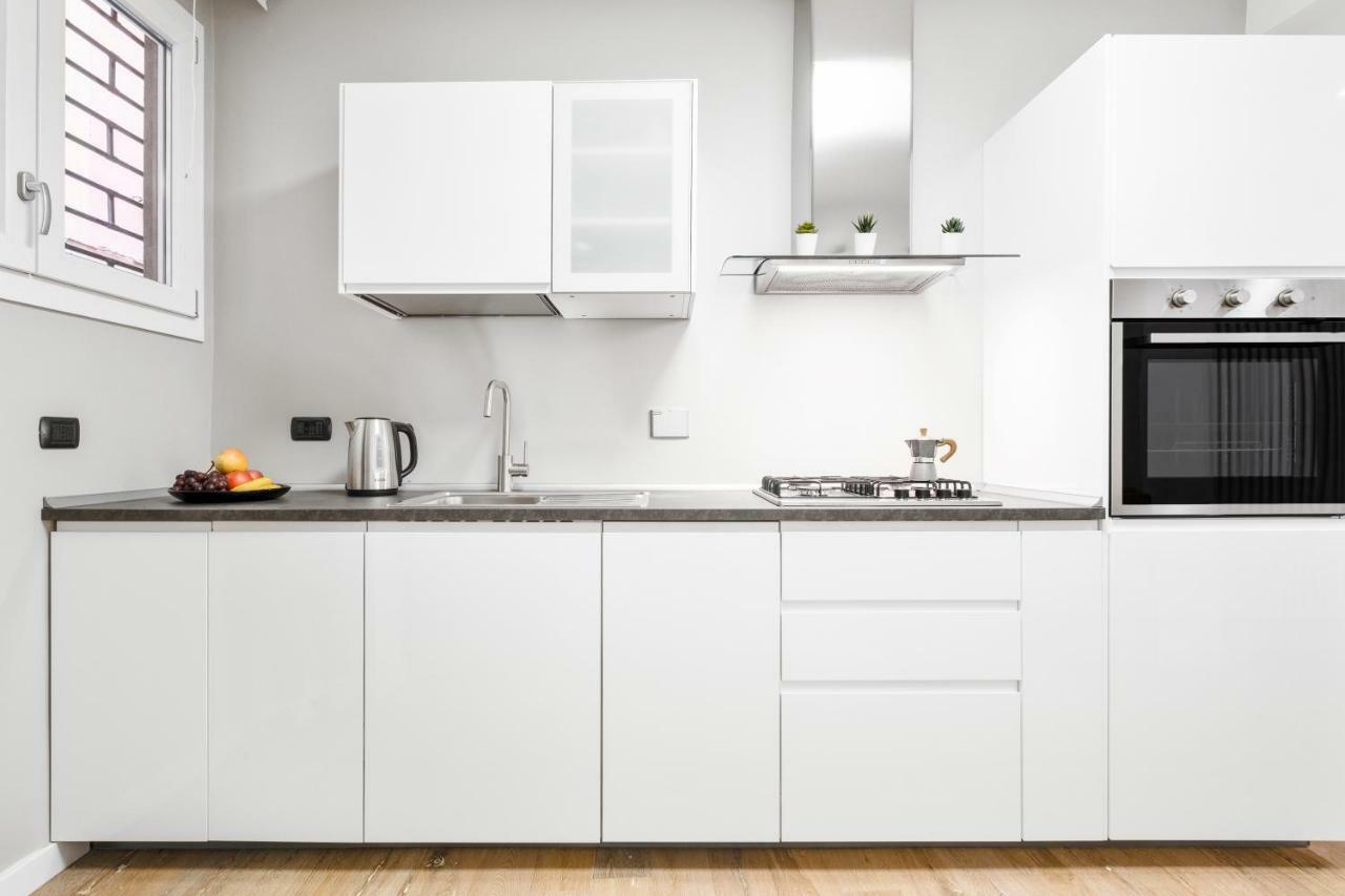 Duplex Luxurious Apt In The Heart Of ボローニャ エクステリア 写真