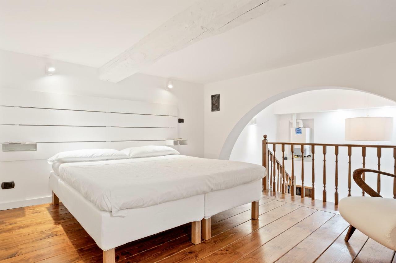 Duplex Luxurious Apt In The Heart Of ボローニャ エクステリア 写真